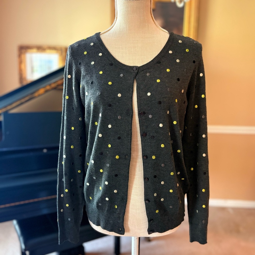 PERFECT SPRING 🌷 Cute Dotted Cardigan Sweater || Brand: Christina